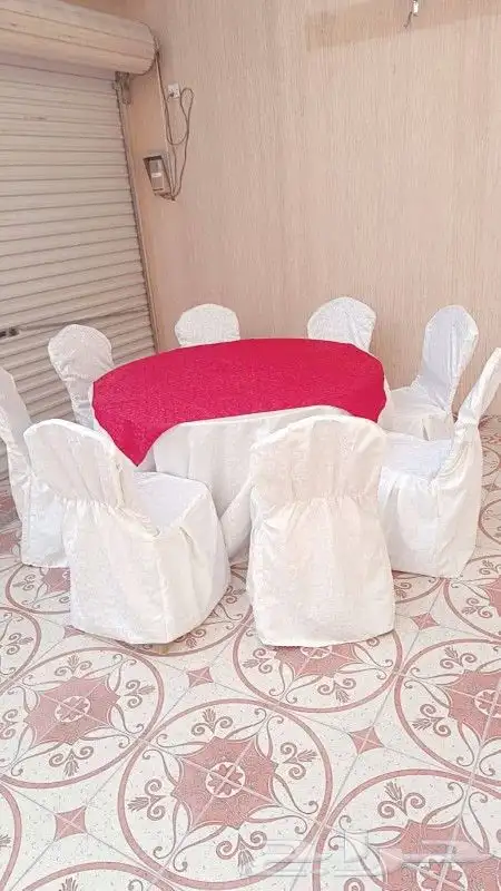 قهوجيات وصبابات حريم ورجال في المجمعه 6