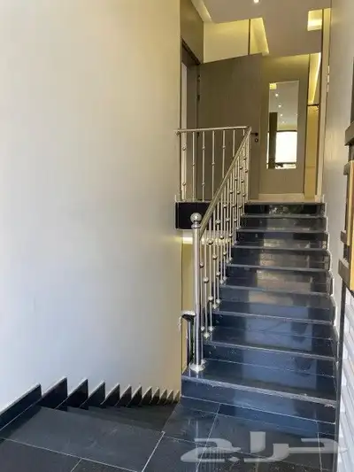 فيلا روف للبيع بحي الوسام بالطائف 2