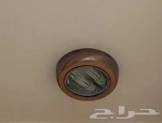 جرم لمبات مع القاعدة بدون اللمبات لمن يحتاجها بدون مقابل 0