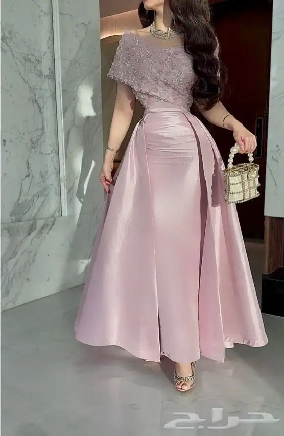تشكيله من فساتين بريق السهرة 25
