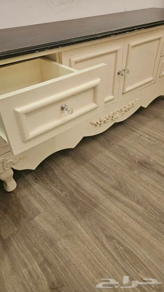 طاوله تلفزيون تفصيل خشب 0