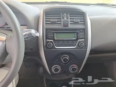Nissan Sunny 2023 5