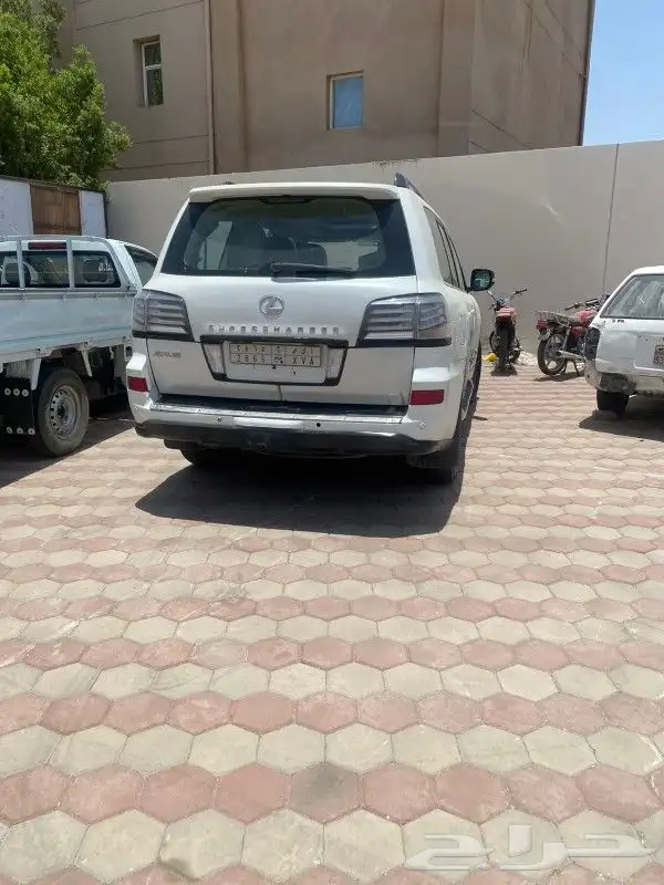 جيب لكزس لاندكروزر موديل 2008 LX مستعمل للبيع عاجل 0