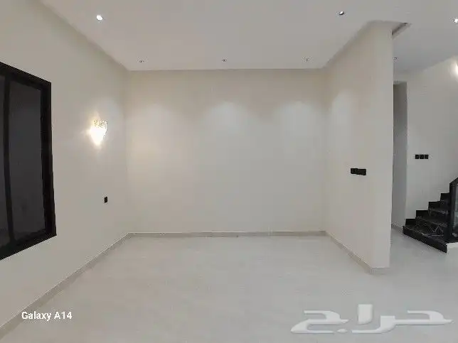 للبيع روف علوي مع ملحق مدخل سياره تشطيب راقي بالمحاله أبها 12