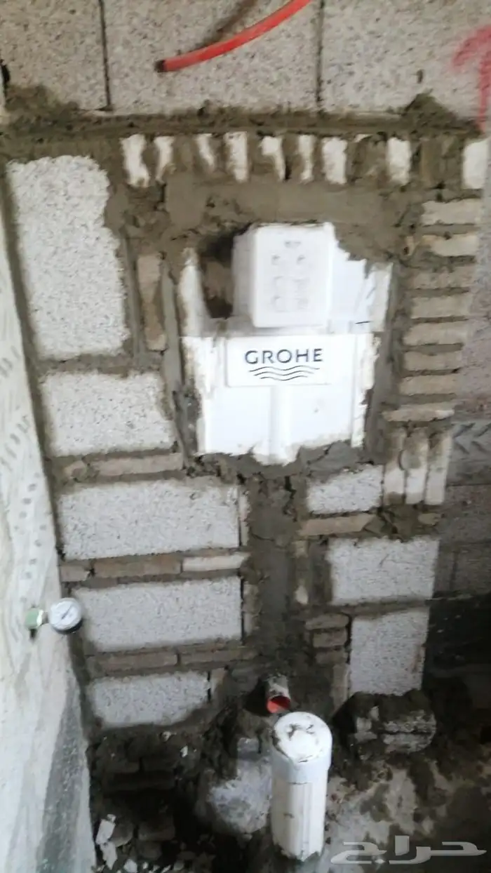 سباك محترف بخبرة عملية في جميع أعمال السباكة 4