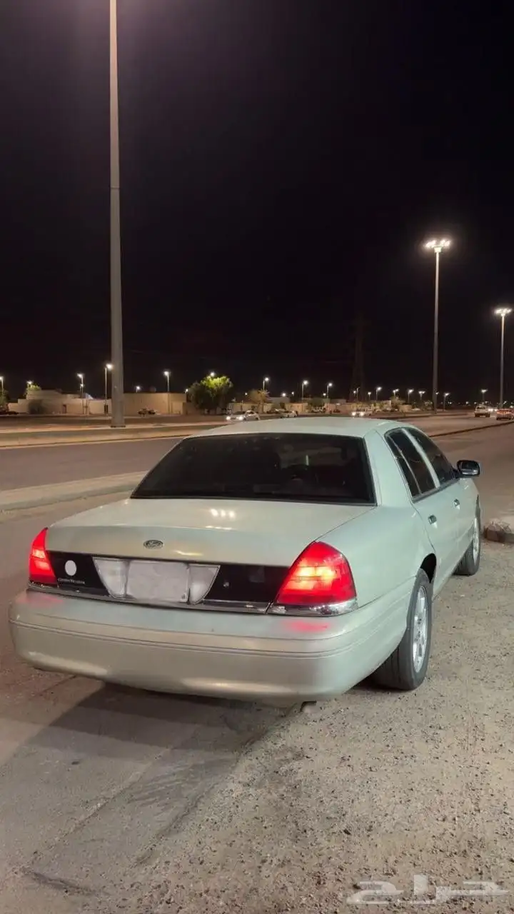 فورد فكتوريا 2004 للبدل 1