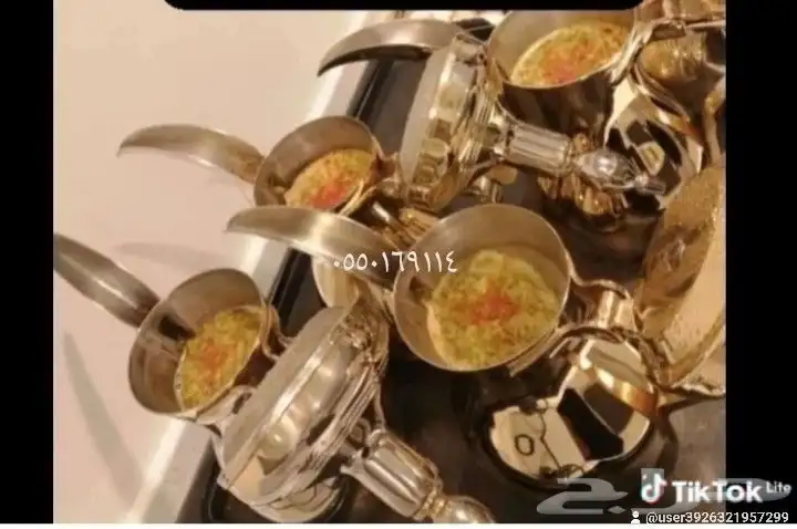قهوجيين صبابين كراسي طاولات 0