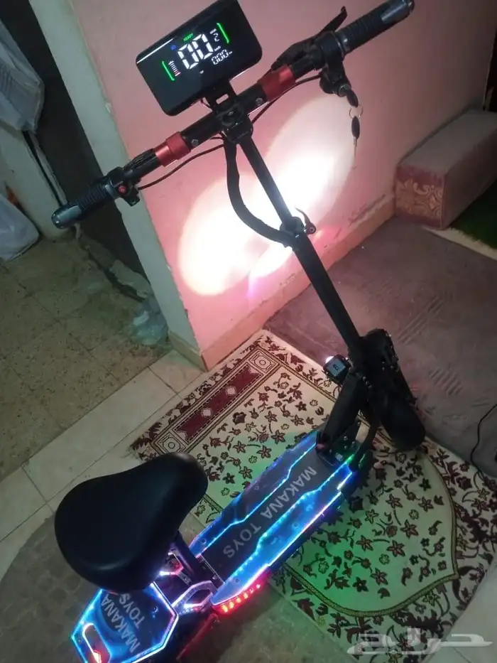 سكوتر الوحش جديد لسه معاه أغراضه كامله مطلوب 1100 1