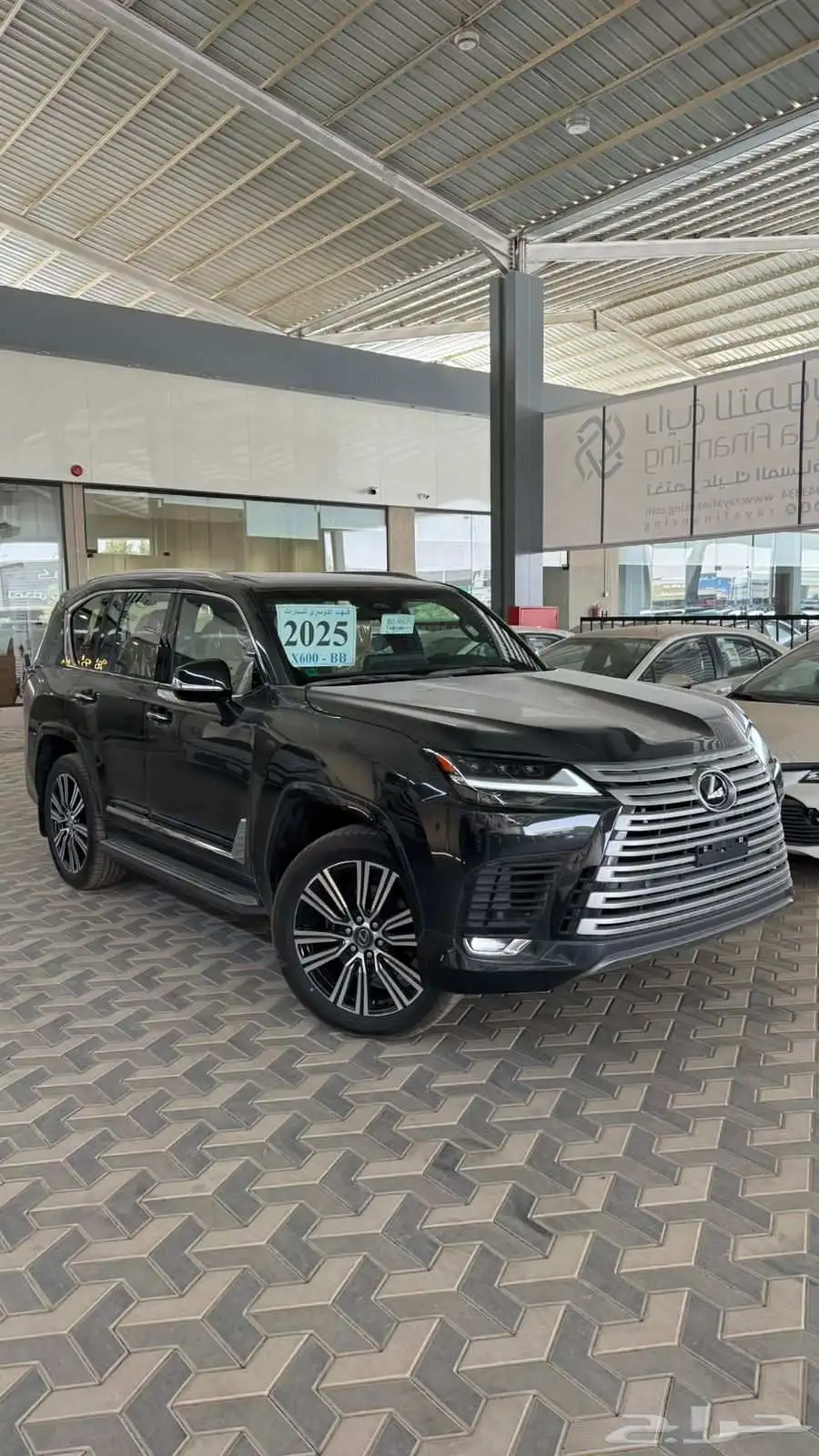 لكزس LX600 BB وارد الساير اسود جملي 2025 (باقل سعر ) 8
