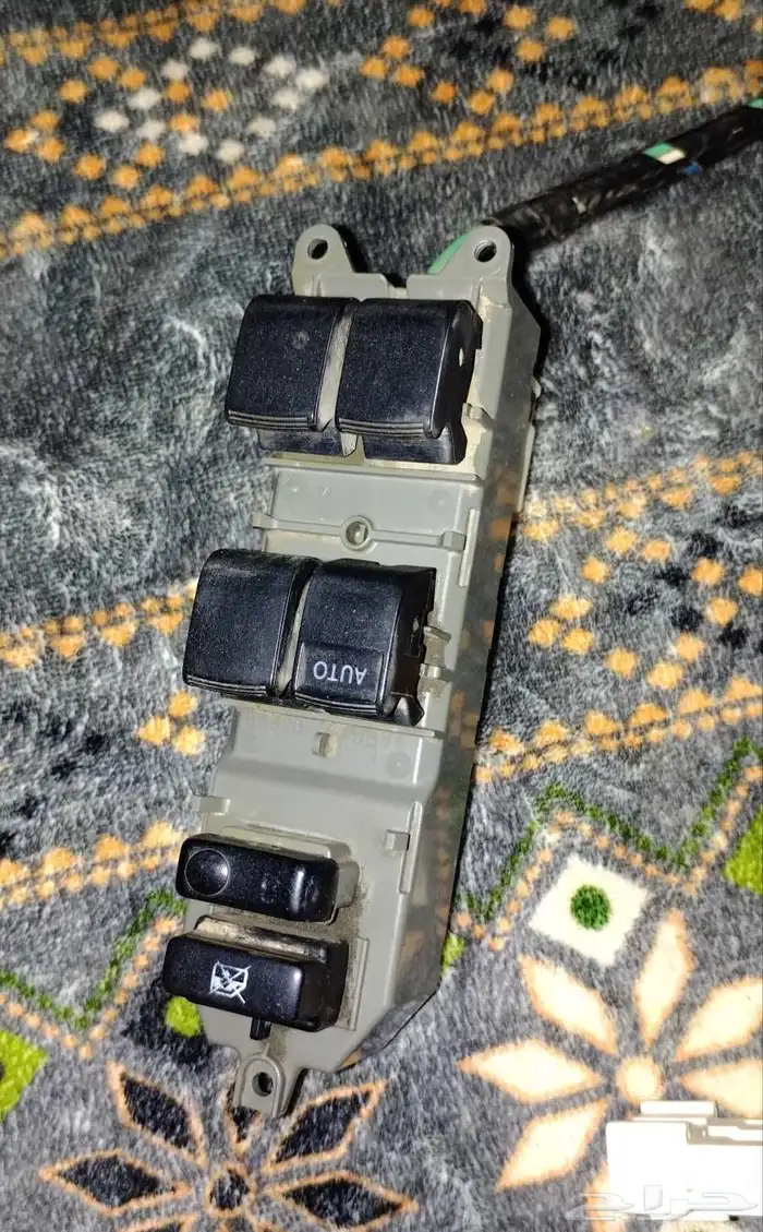 طقم مسكات أبواب داخلي ل كامري من 2007 الى 2011 2