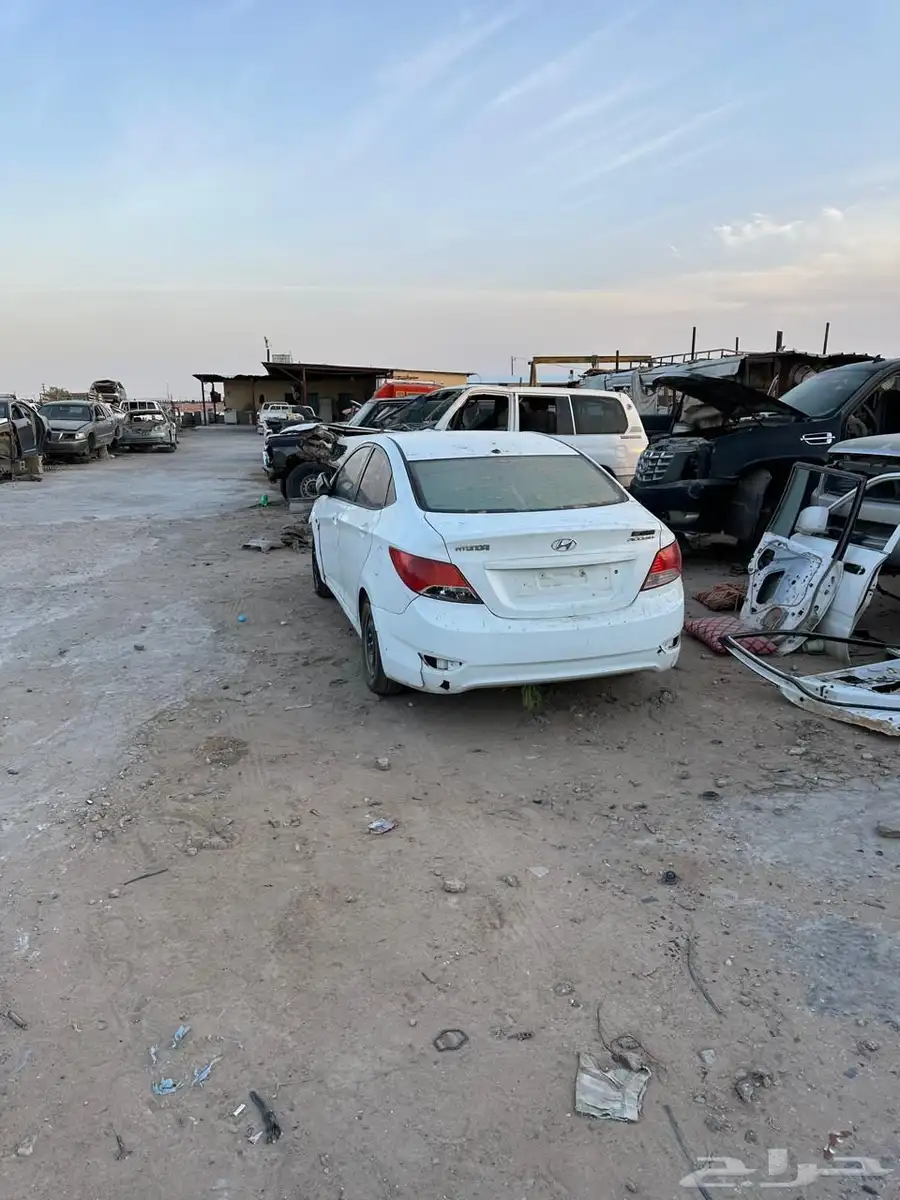 لبيع قطع غيار اكسنت 2012 6