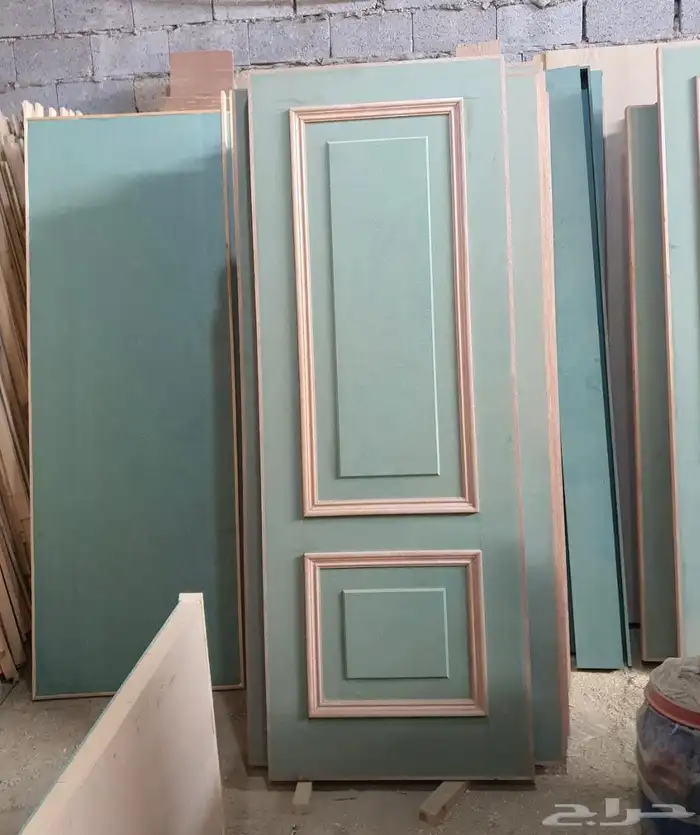 Wooden doors Aluminum Hadid doors 5