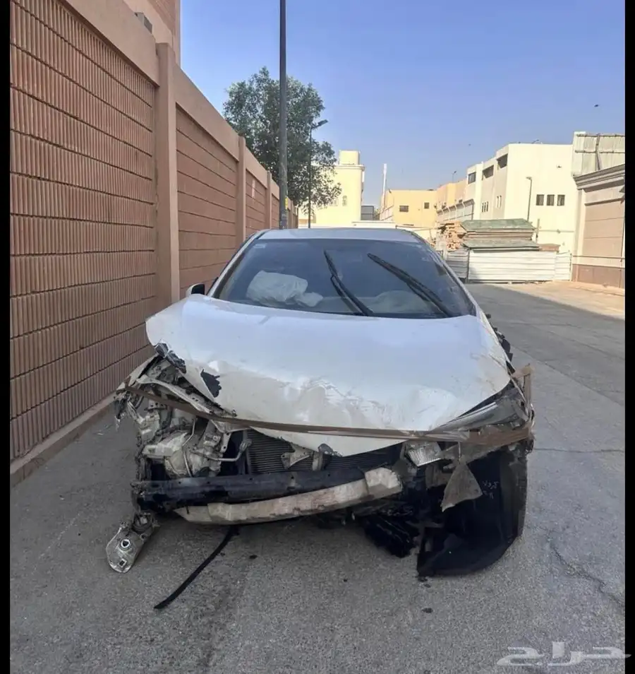 مطلوب تويوتا كورولا من 2014 الى 2019 مصدومة 0
