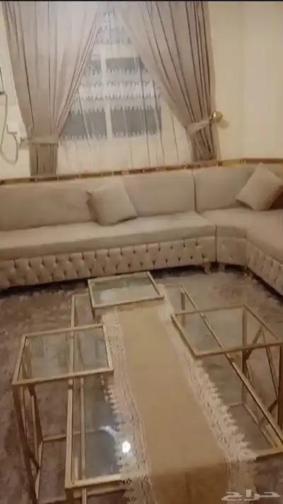 كنب مع الطاولات ومدخل للبيع 6