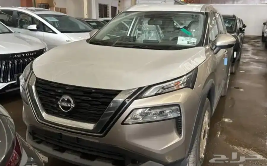 نيسان اكس تريل 5 و 7 مقاعد دبل وبدون ...كاش واقساط 5