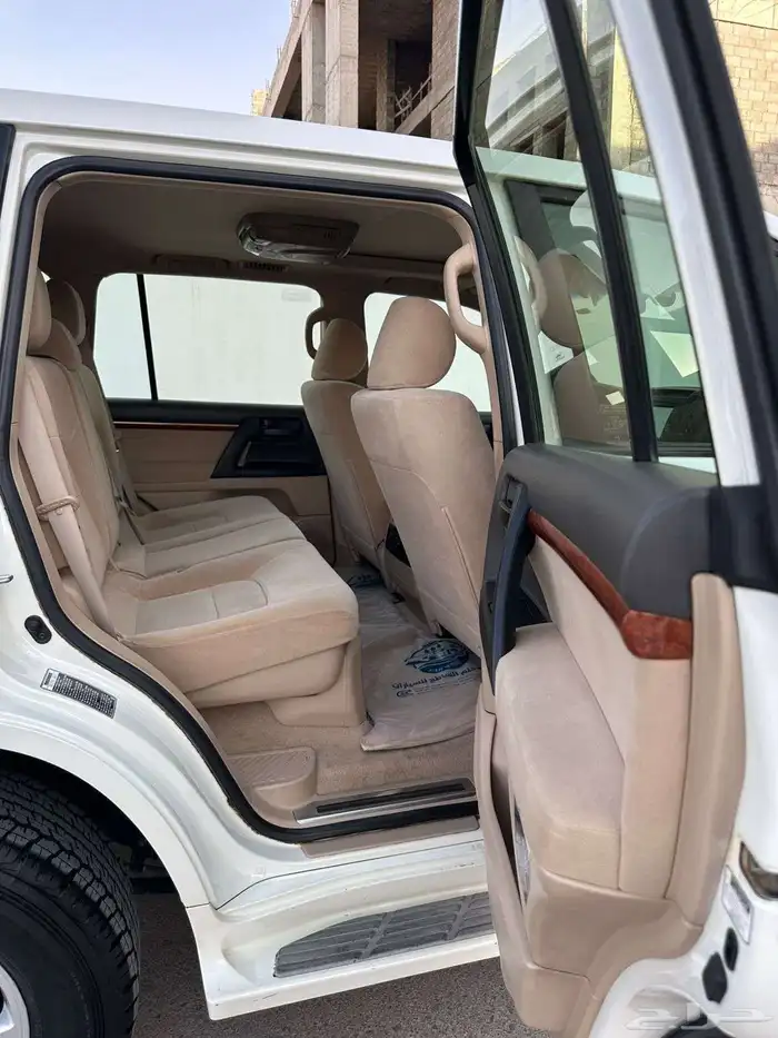 لاندكروزر GXR 2012 فل كامل V8 نادر (تم البيع) 19