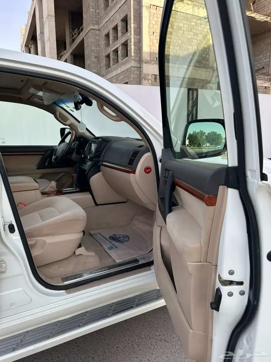 لاندكروزر GXR 2012 فل كامل V8 نادر (تم البيع) 23