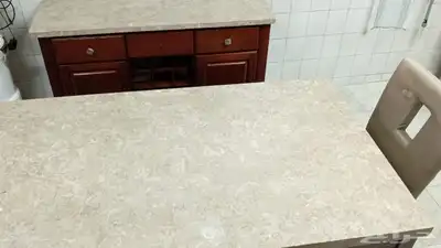 طاولتين طعام و مفرشه 1
