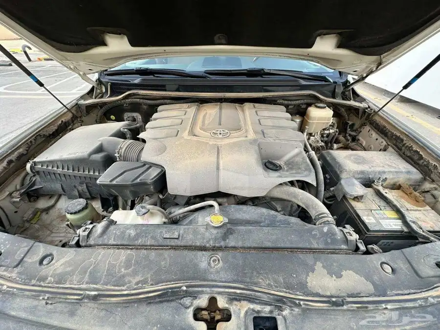 لاندكروزر GXR 2012 فل كامل V8 نادر (تم البيع) 33