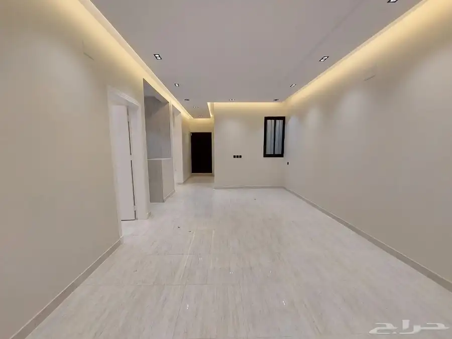 للبيع دور ثاني مع ملحق مدخل مستقل تماما باليرموك ابها 20