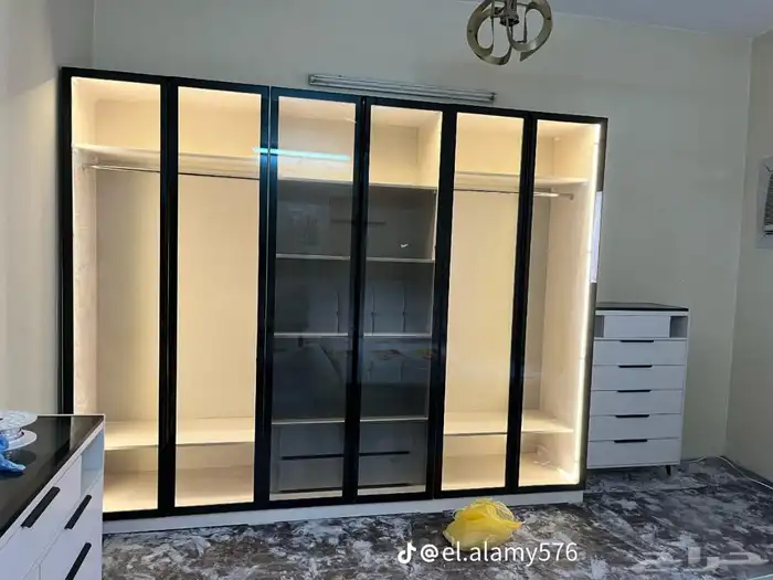 تفصيل غرف ملابس خزائن مبتكره 23
