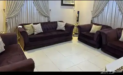 طقم كنب مع طقم طالولات خمس قطع 0