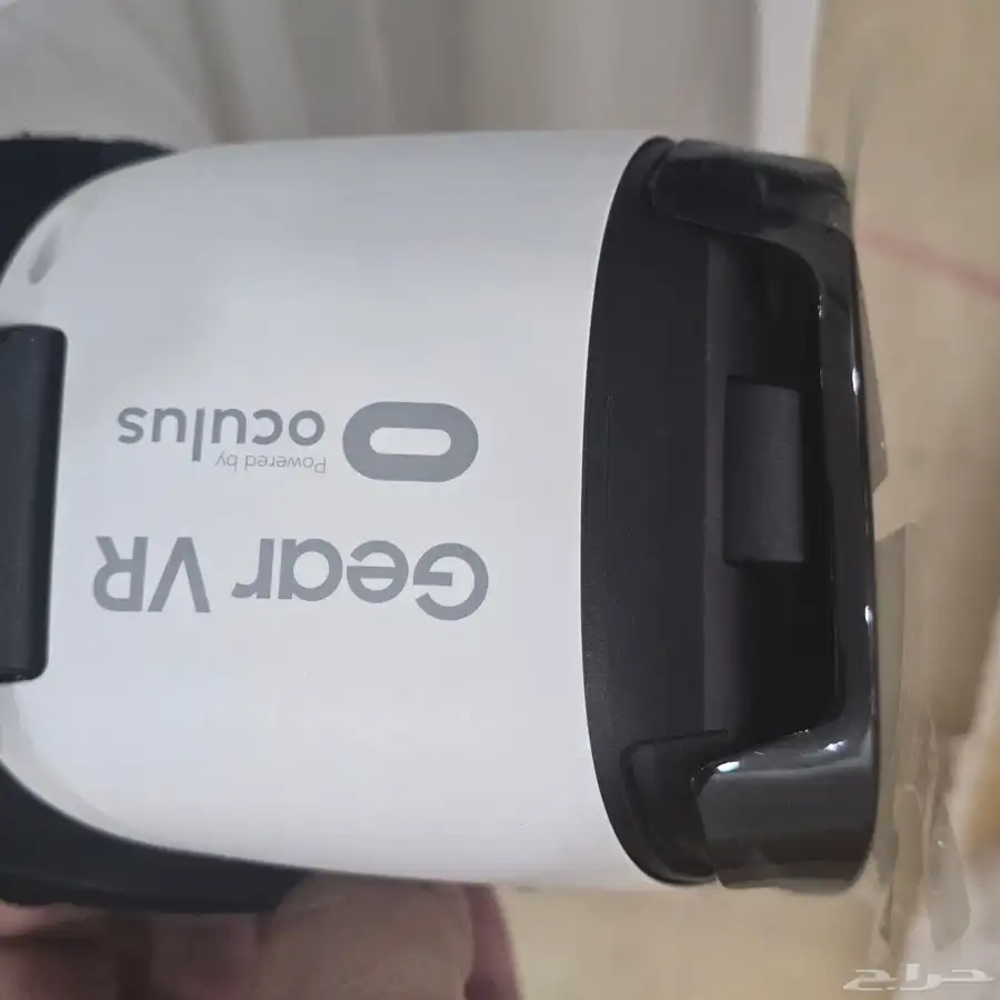 جهاز gear VR samsung مستخدم مره واحده ..الجهاز يوضع فيه جوال 3