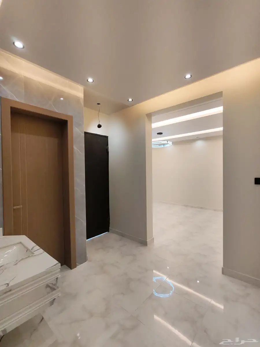 للبيع فيلا تصميم ممتاز تشطيب مودرن بمدينه احد رفيده 11