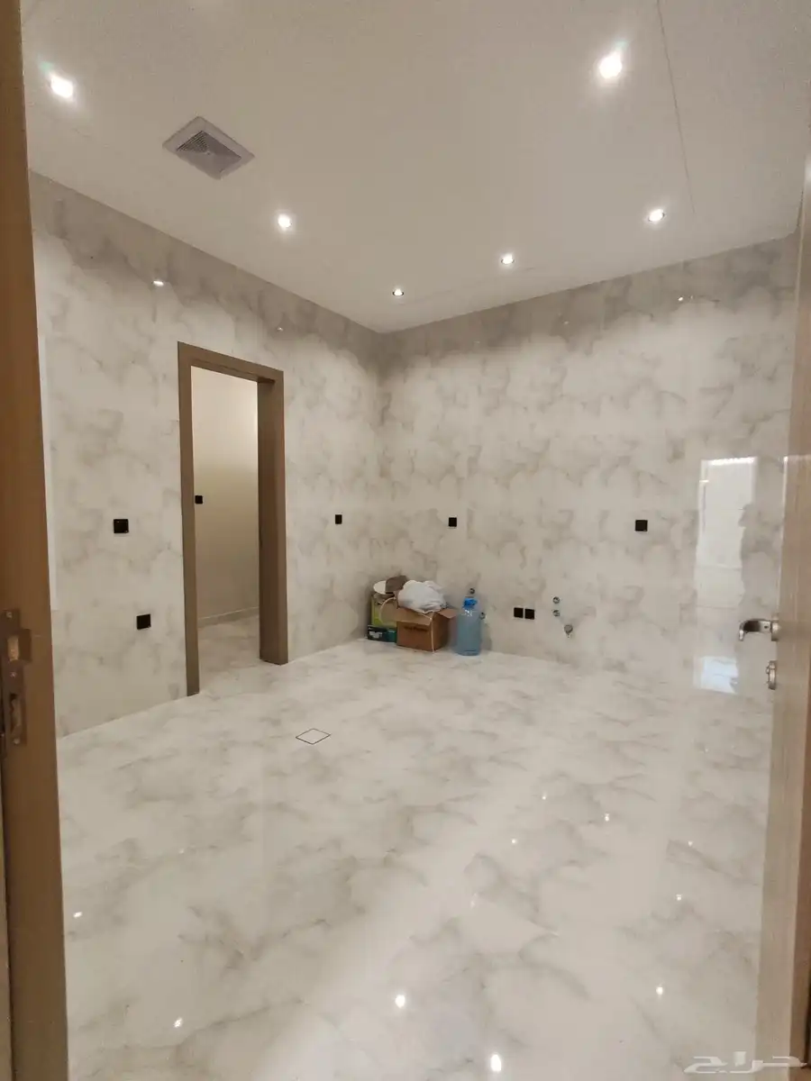 للبيع فيلا تصميم ممتاز تشطيب مودرن بمدينه احد رفيده 15