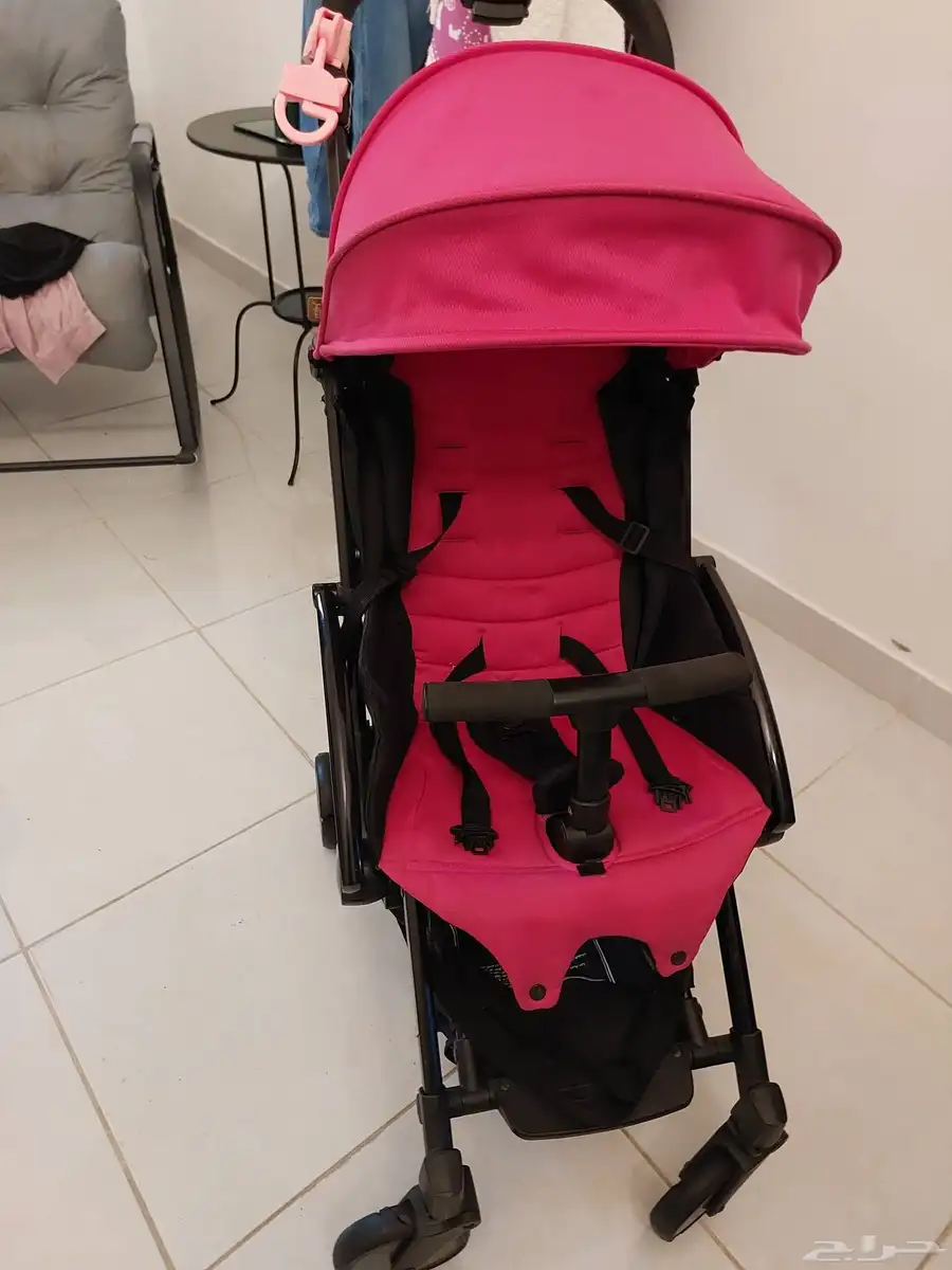 عربة أطفال من جيجلز 0