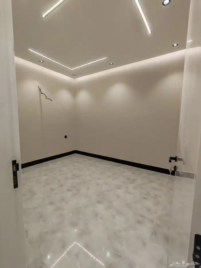 للبيع شقق ارضي تصميم مودرن مدخل مستقل مدينه احد رفيده 16