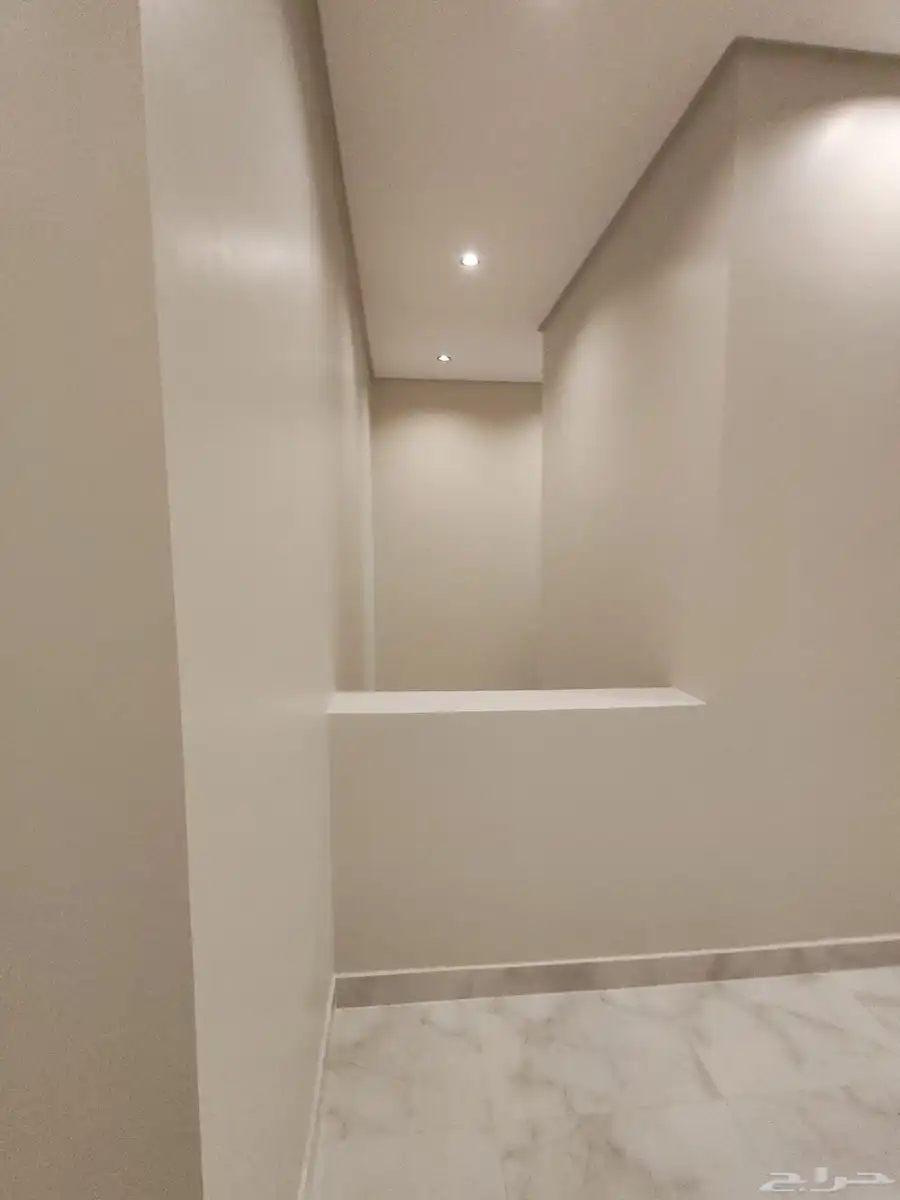 للبيع فيلا تصميم ممتاز تشطيب مودرن بمدينه احد رفيده 44
