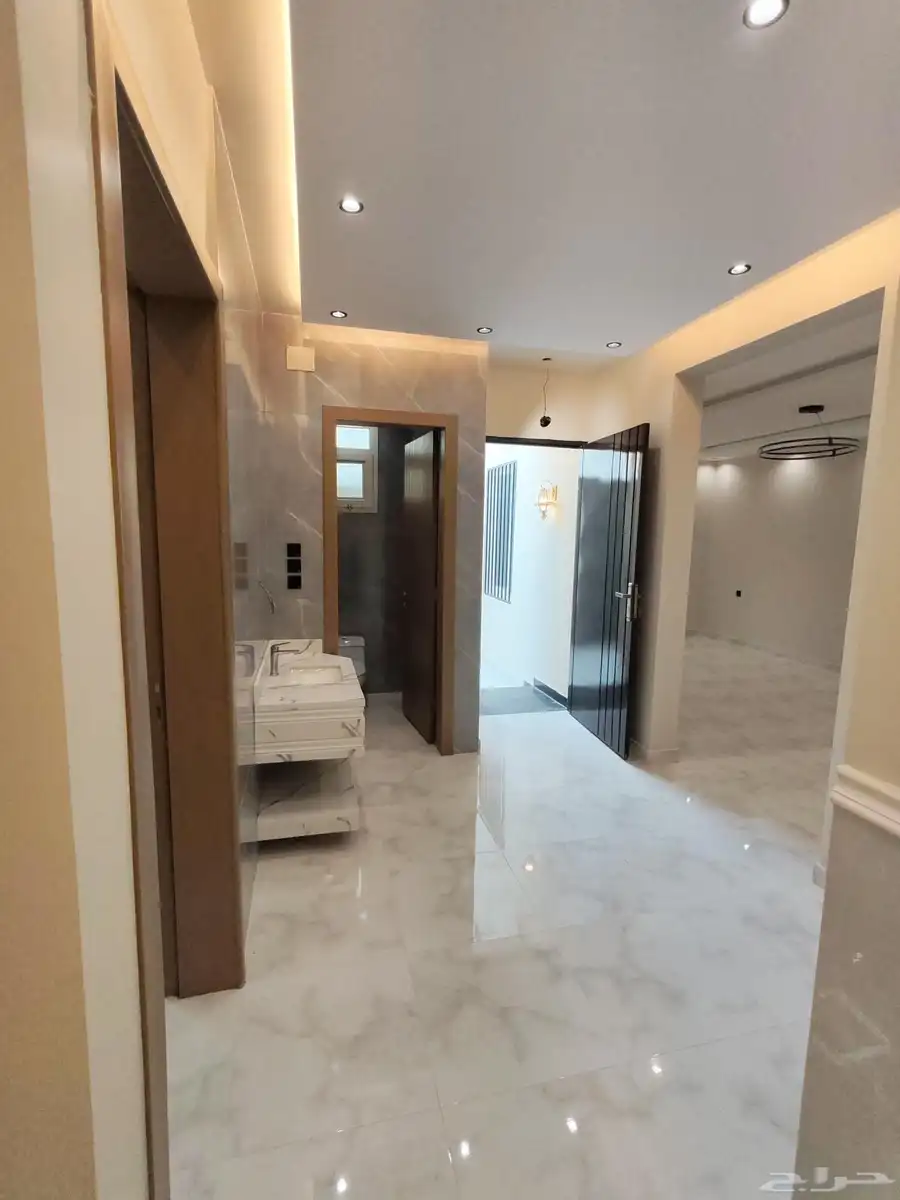 للبيع فيلا تصميم ممتاز تشطيب مودرن بمدينه احد رفيده 18
