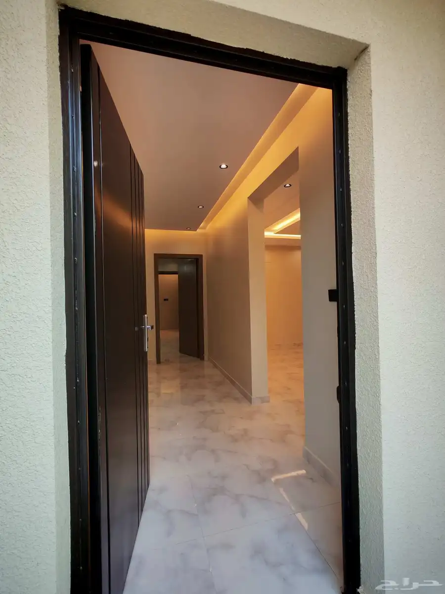 للبيع فيلا تصميم ممتاز تشطيب مودرن بمدينه احد رفيده 5