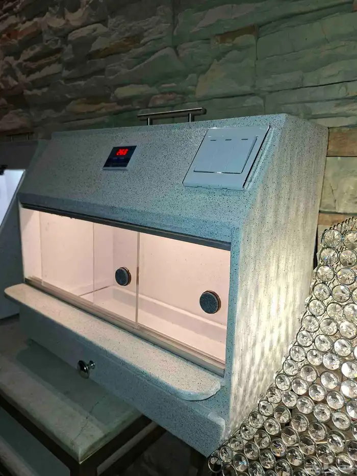 حاضنه الكترونيه 5