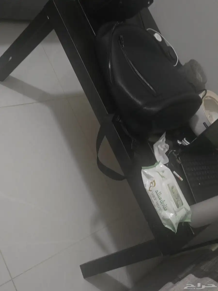البيع سريرين مستعمل مع طاوله من ايكيا و سجاد مغسول جديد 2