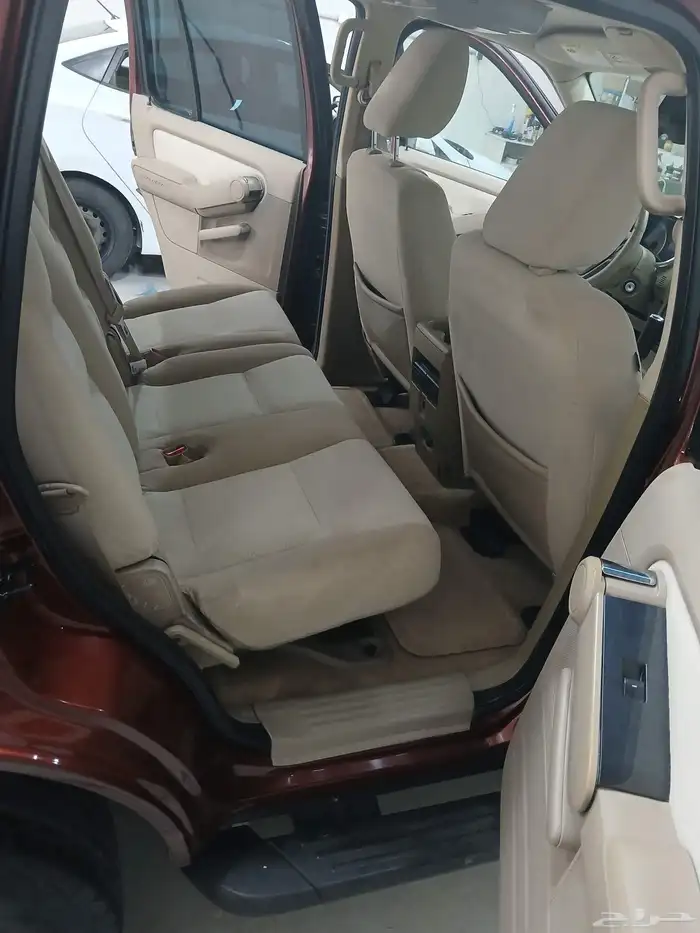 تلميع سيارات داخلى وخارجي 10