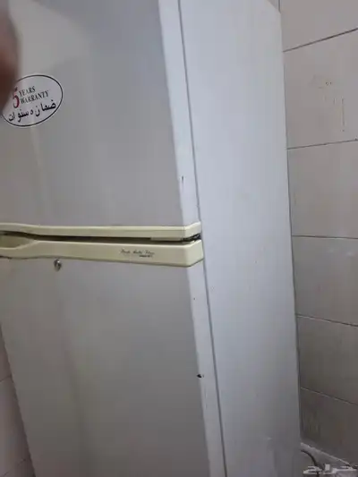 تلاجه شبه جديده 0