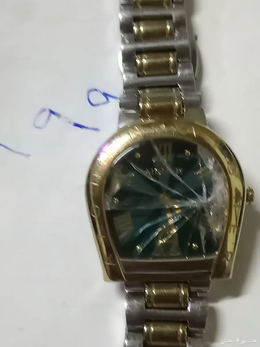 ساعه اقنر لون أخضر وذهبي واثنين شوبارد مستخدمه اصليين شغالين 0
