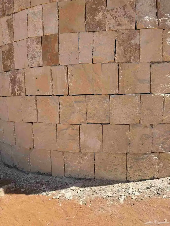حجر طبيعي وعشواي  مع مواد و بدون مواد توريد وتر يب 0