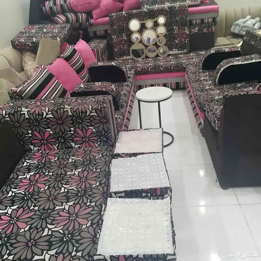 للبيع كنب مجلس كامل 0