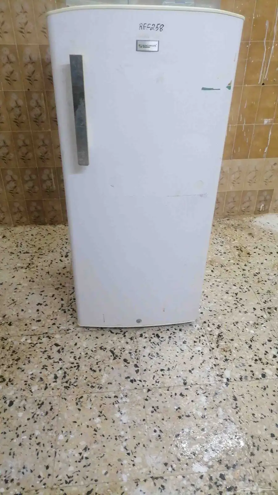 ثلاجه للبيع تبريد مضمون 0
