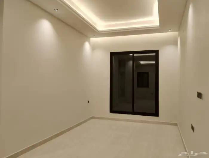 شقه للبيع حي طويق شارع احمد بن الخطاب 7