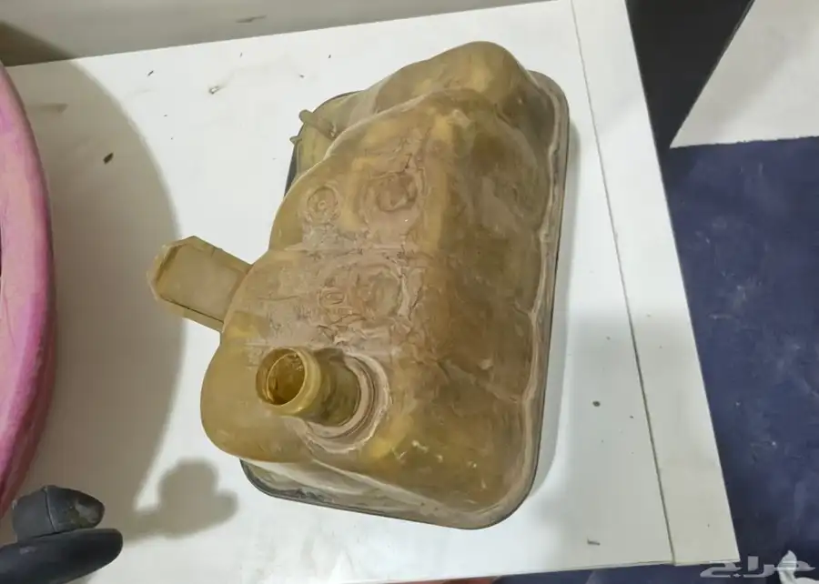 قطع غيار فورد لينكون تاون كار من 2003 الى 2011 12