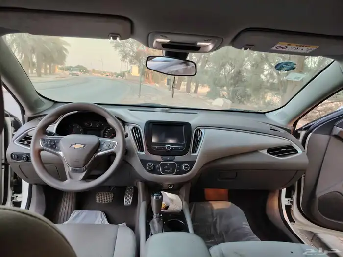 ماليبو 2017 ابيض لؤلؤي نظيف جدا 5