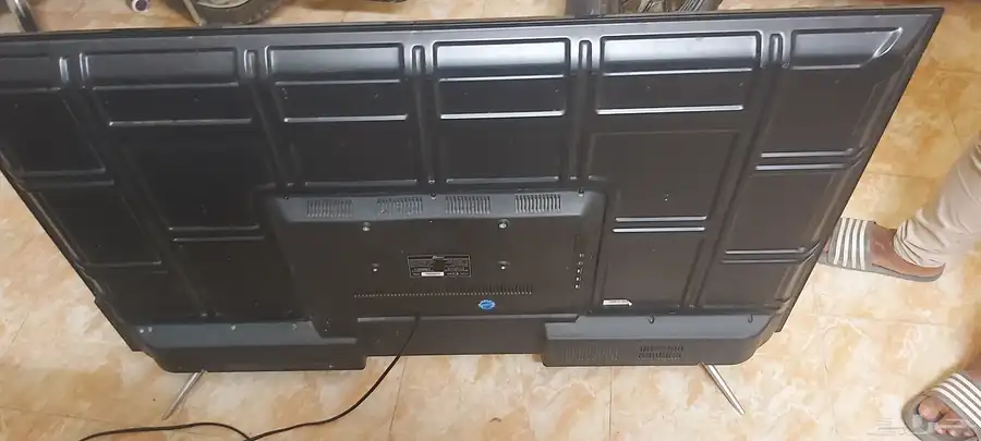 شاشة دانسات 55 بوصه مكسور الشاشه يعني قطع غيار تنفع 4