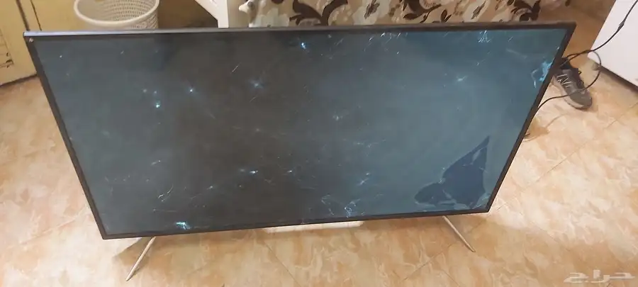 شاشة دانسات 55 بوصه مكسور الشاشه يعني قطع غيار تنفع 2