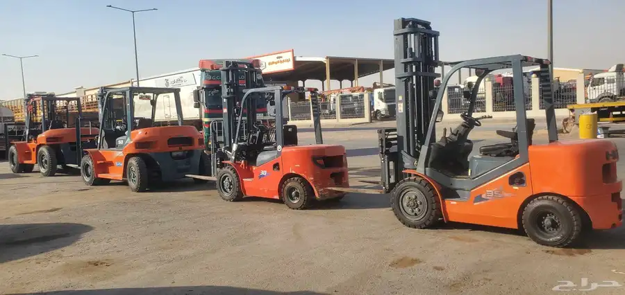 رافعات شوكيه جميع الاحجام بطايق جمركيه 3