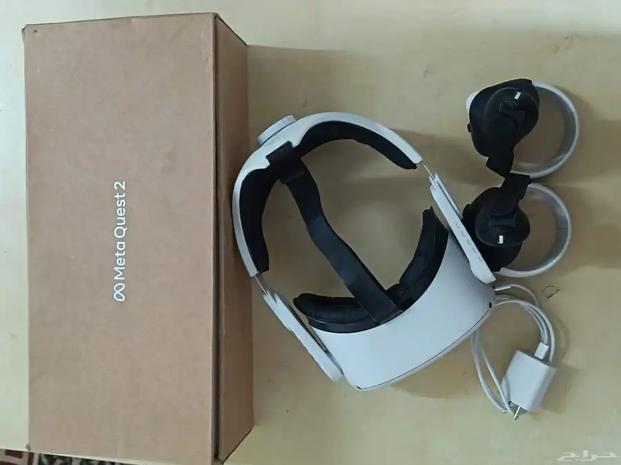 للبيع  Oculus Quest 2 VR بحالة ممتازة مع ملحقات مميزة 0