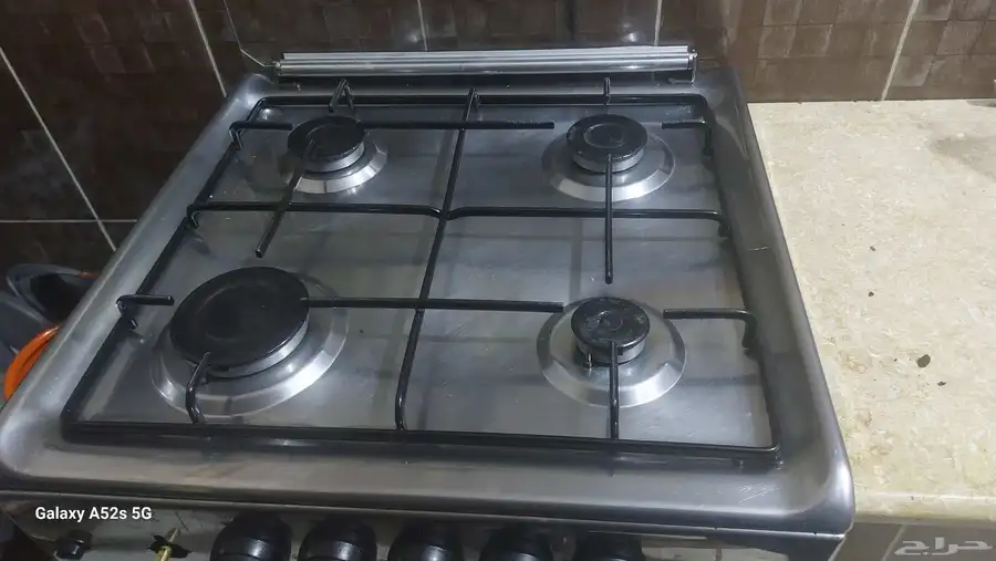 بتوجاز 4شعله ومكيف بحاله جيدة 1